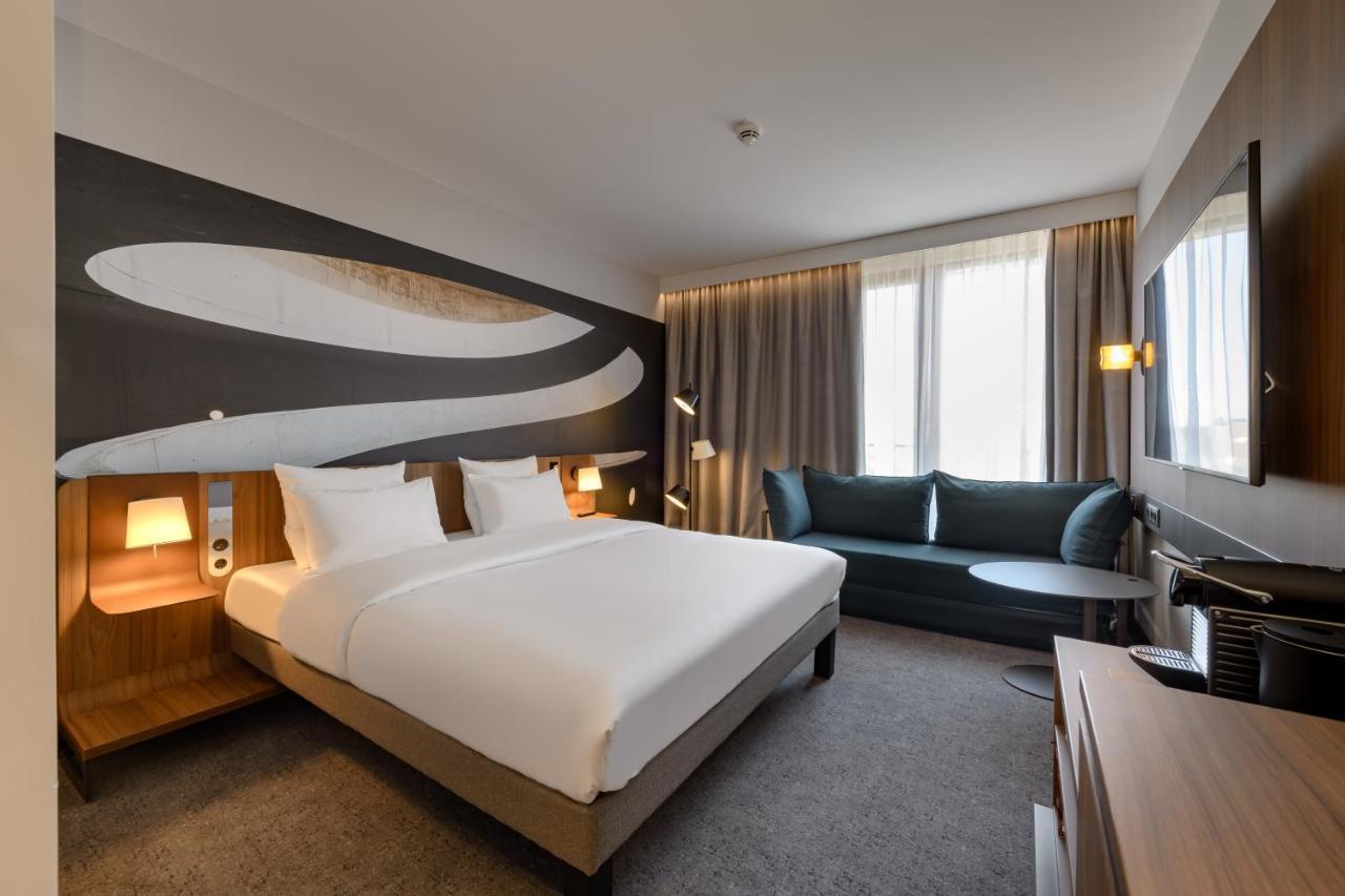 Novotel Regensburg Zentrum Bagian luar foto