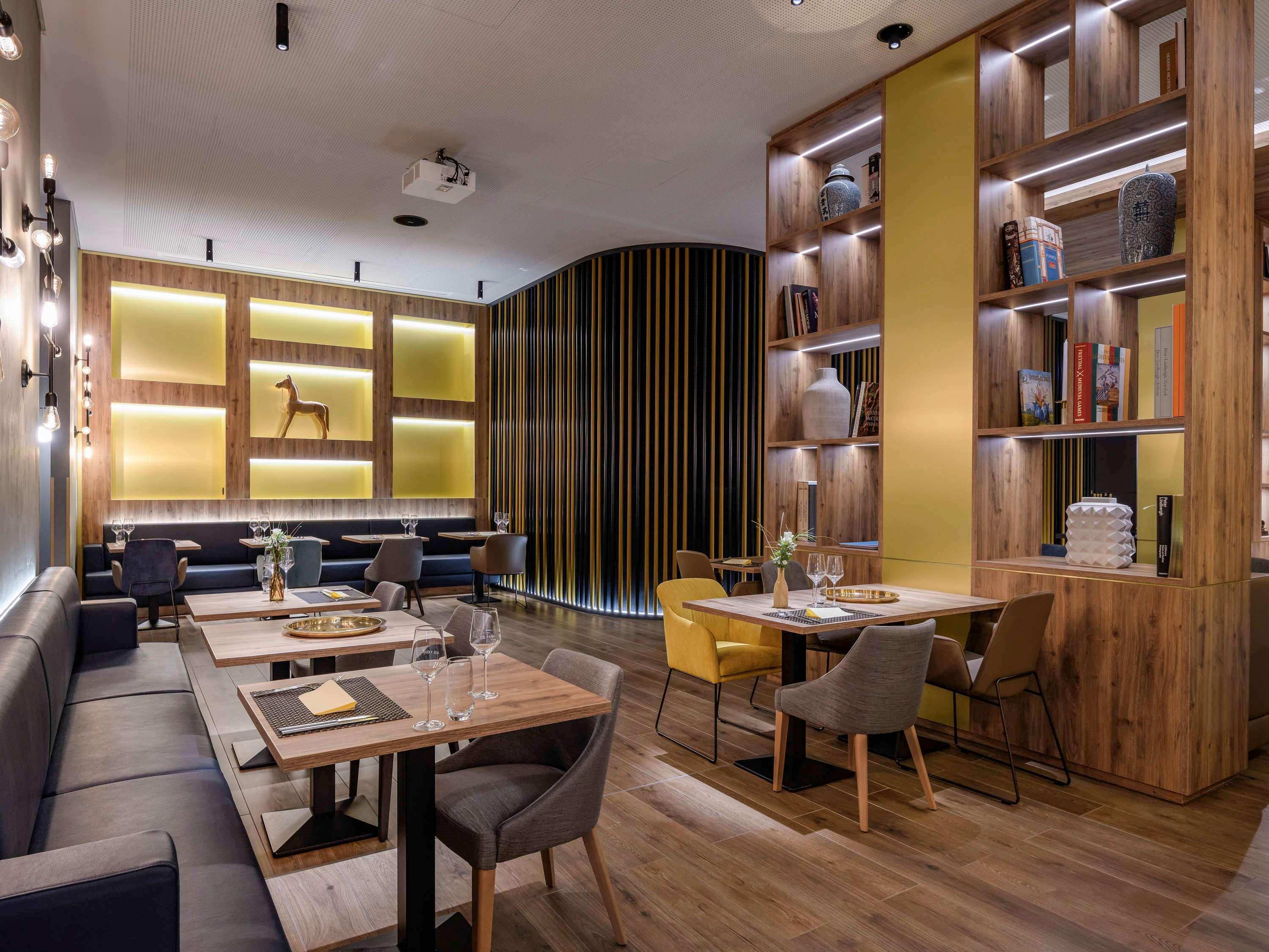 Novotel Regensburg Zentrum Bagian luar foto