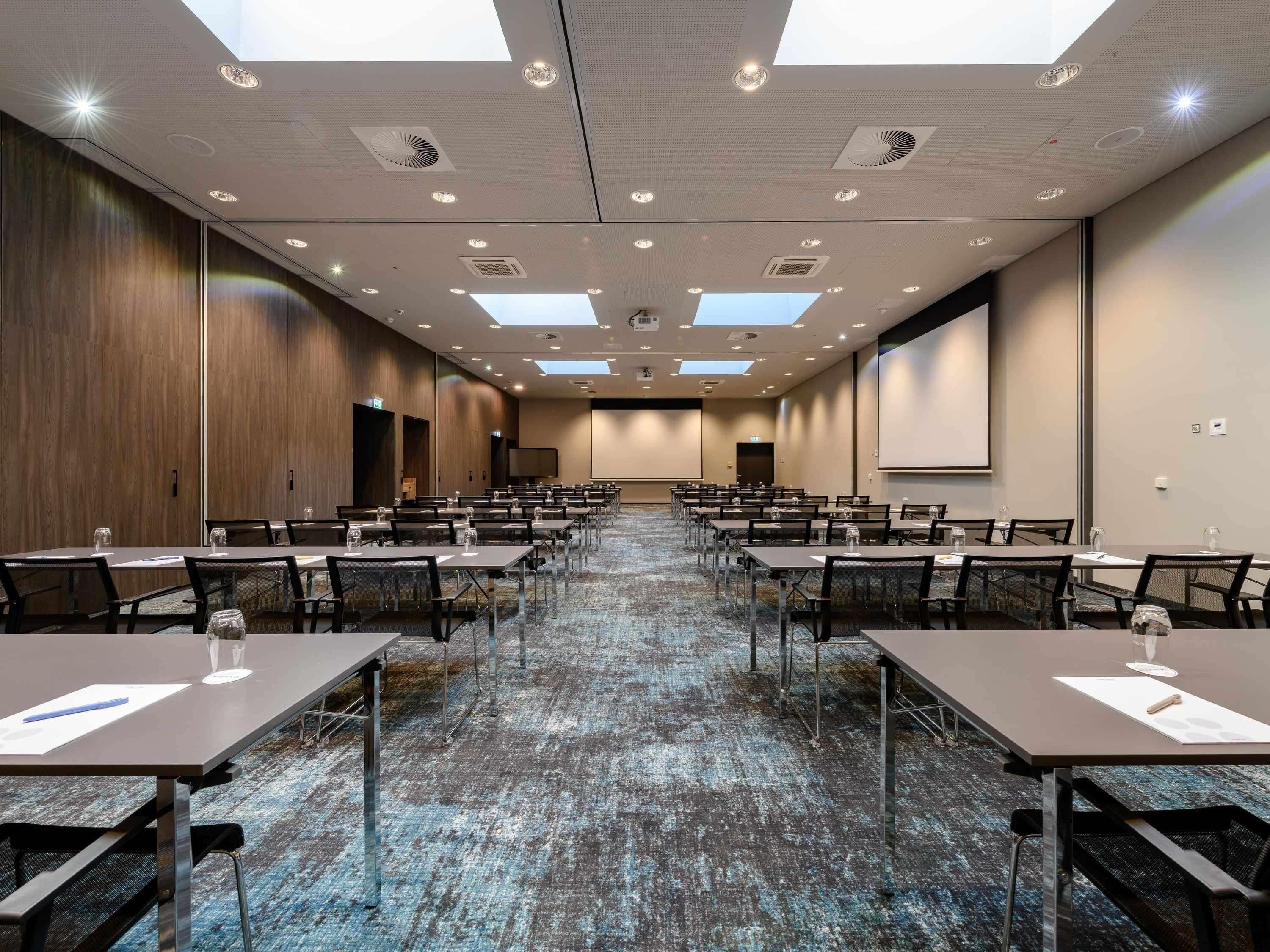 Novotel Regensburg Zentrum Bagian luar foto