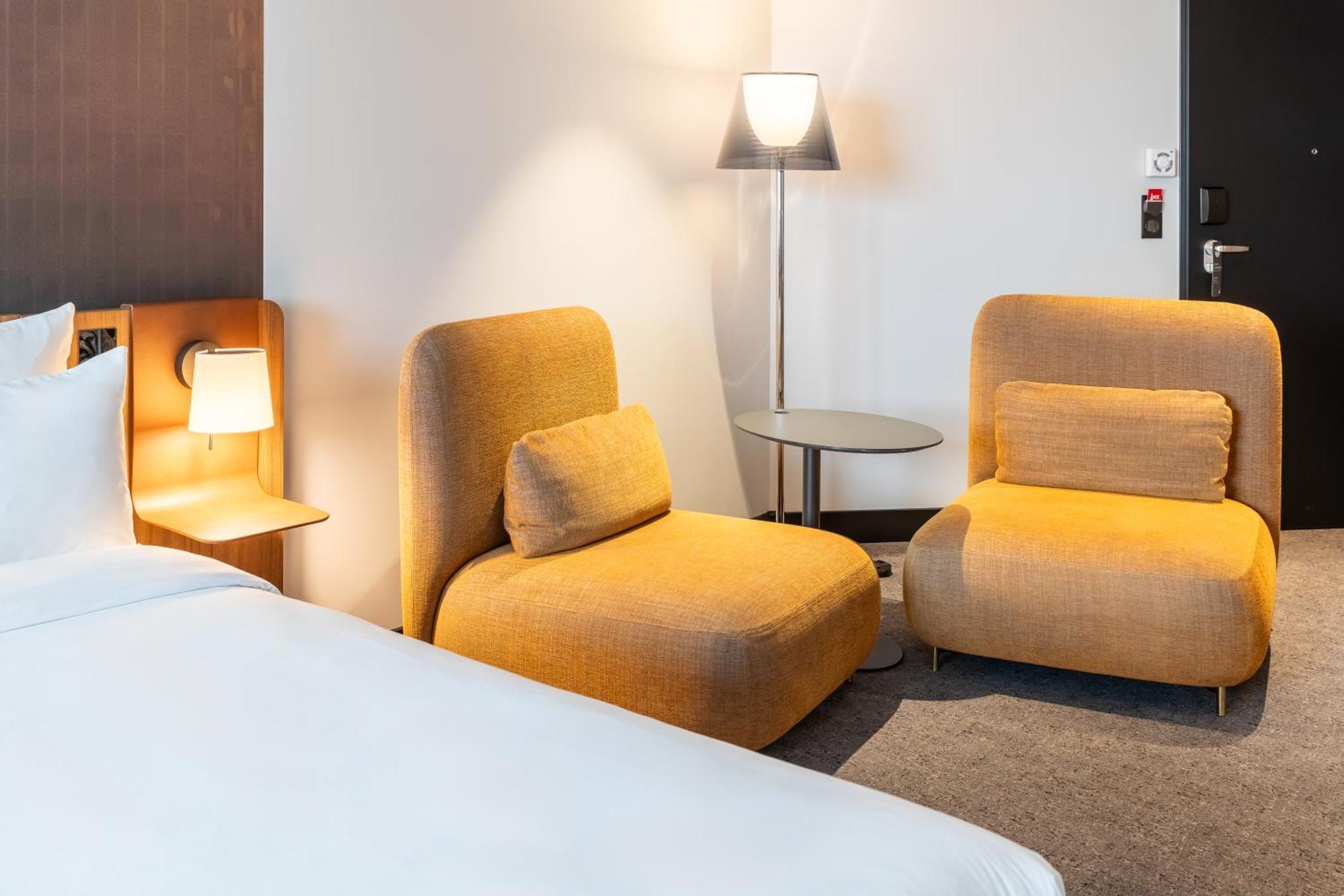 Novotel Regensburg Zentrum Bagian luar foto