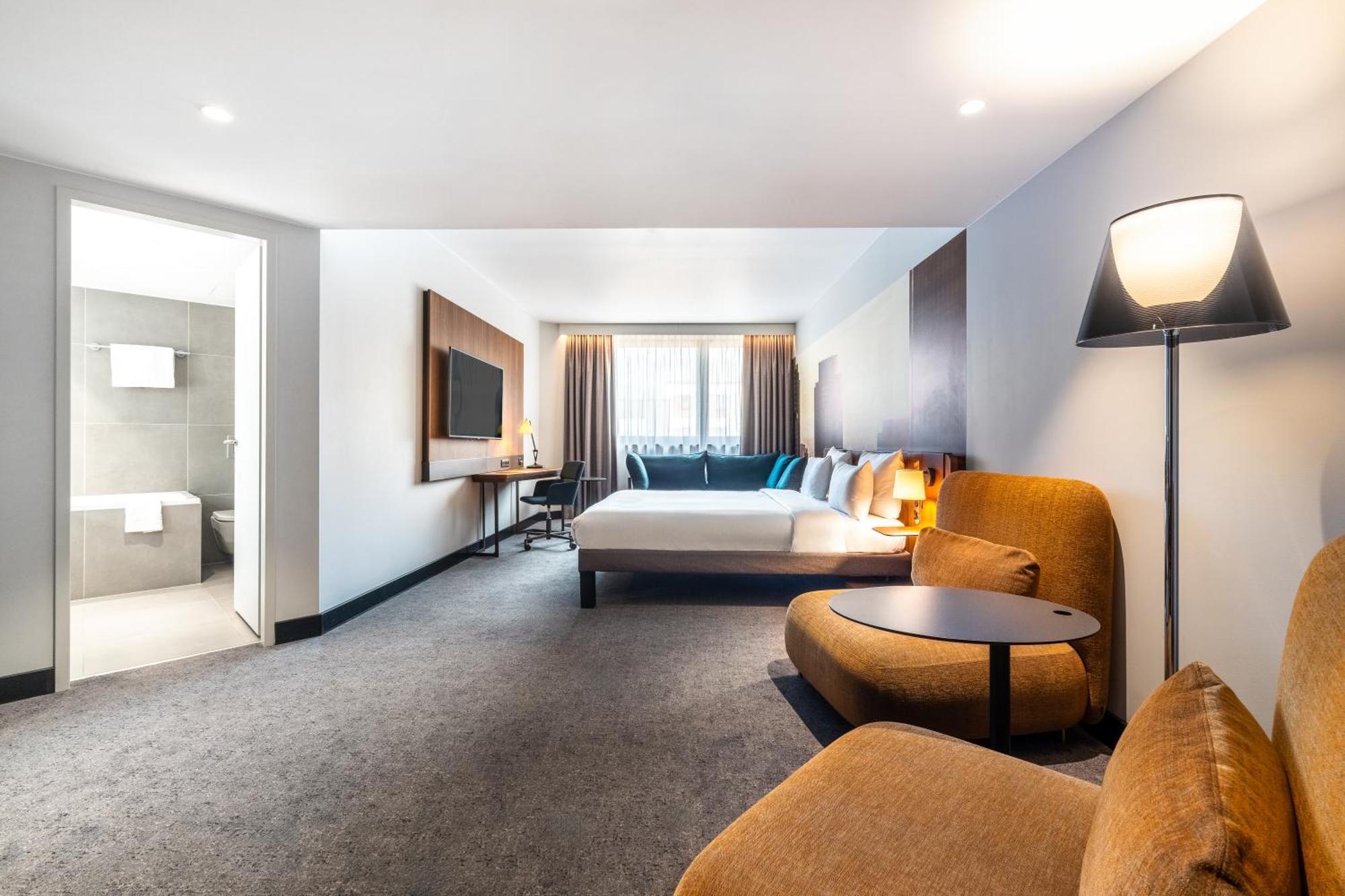 Novotel Regensburg Zentrum Bagian luar foto