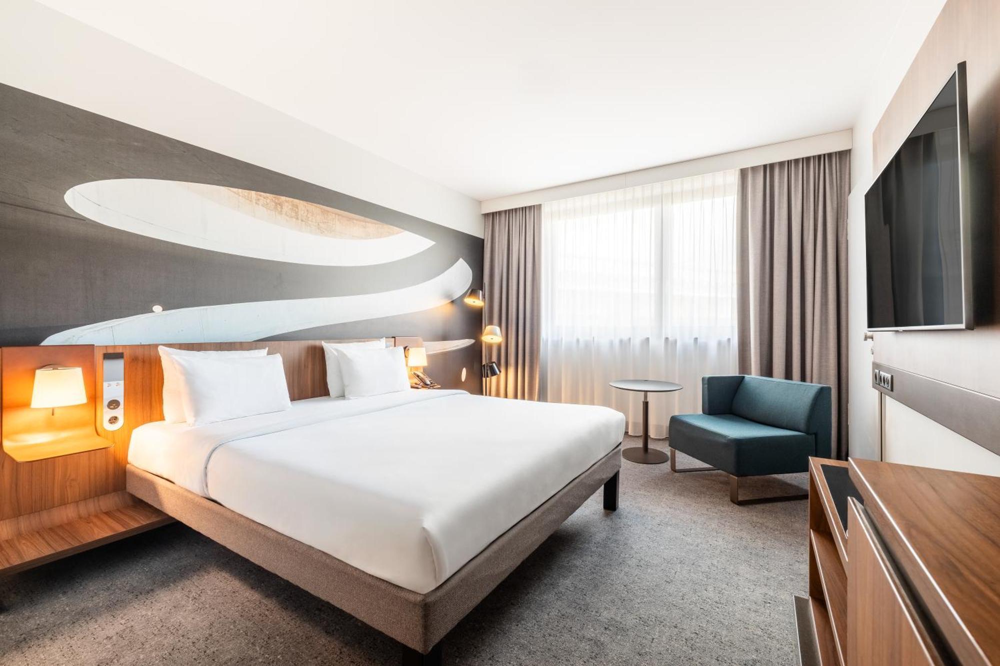 Novotel Regensburg Zentrum Bagian luar foto